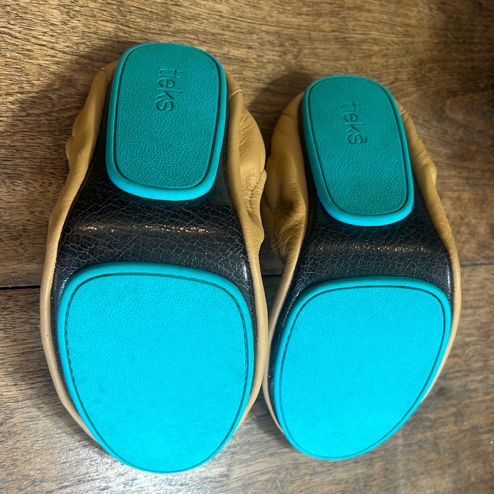 Tieks. Camel leather, size 9. - Picture 3 of 4